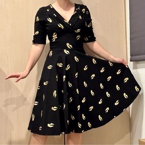 Harry Potter Unique Vintage Golden Snitch Delores Dress Black & Gold